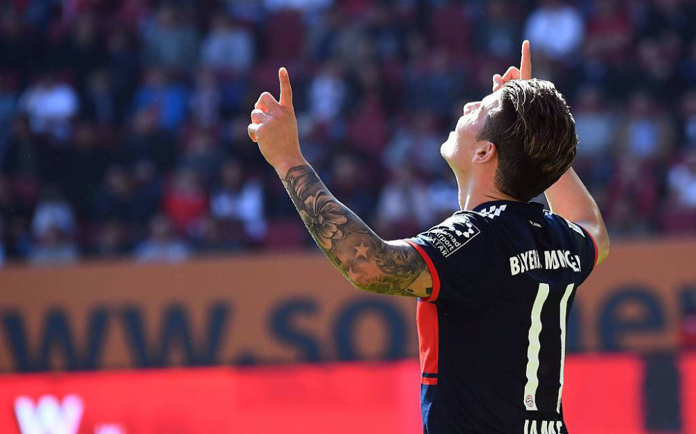 詹姆斯在年 詹姆斯在年