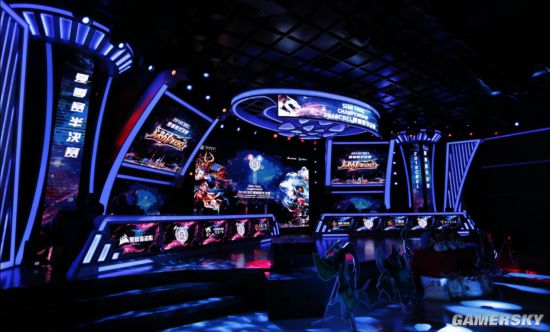 借其严密的 借其严密的